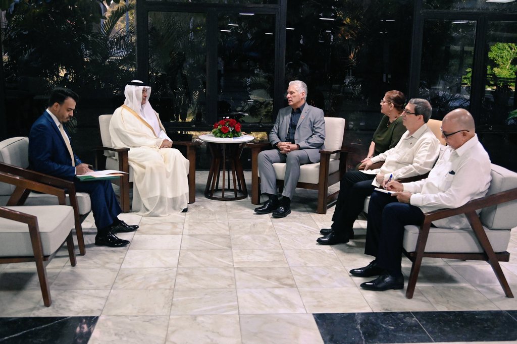 Bruno Rodríguez P (@brunorguezp) on Twitter photo Acompañé al Presidente <a href="/DiazCanelB/">Miguel Díaz-Canel Bermúdez</a> en encuentro con el Embajador de Arabia Saudita Dr. Waleed Abdulrahman.
Se ratificó voluntad de #Cuba de trabajar por el fortalecimiento de los vínculos económico-comerciales y de cooperación en diversas áreas. Acompañé al Presidente <a href="/DiazCanelB/">Miguel Díaz-Canel Bermúdez</a> en encuentro con el Embajador de Arabia Saudita Dr. Waleed Abdulrahman.
Se ratificó voluntad de #Cuba de trabajar por el fortalecimiento de los vínculos económico-comerciales y de cooperación en diversas áreas.