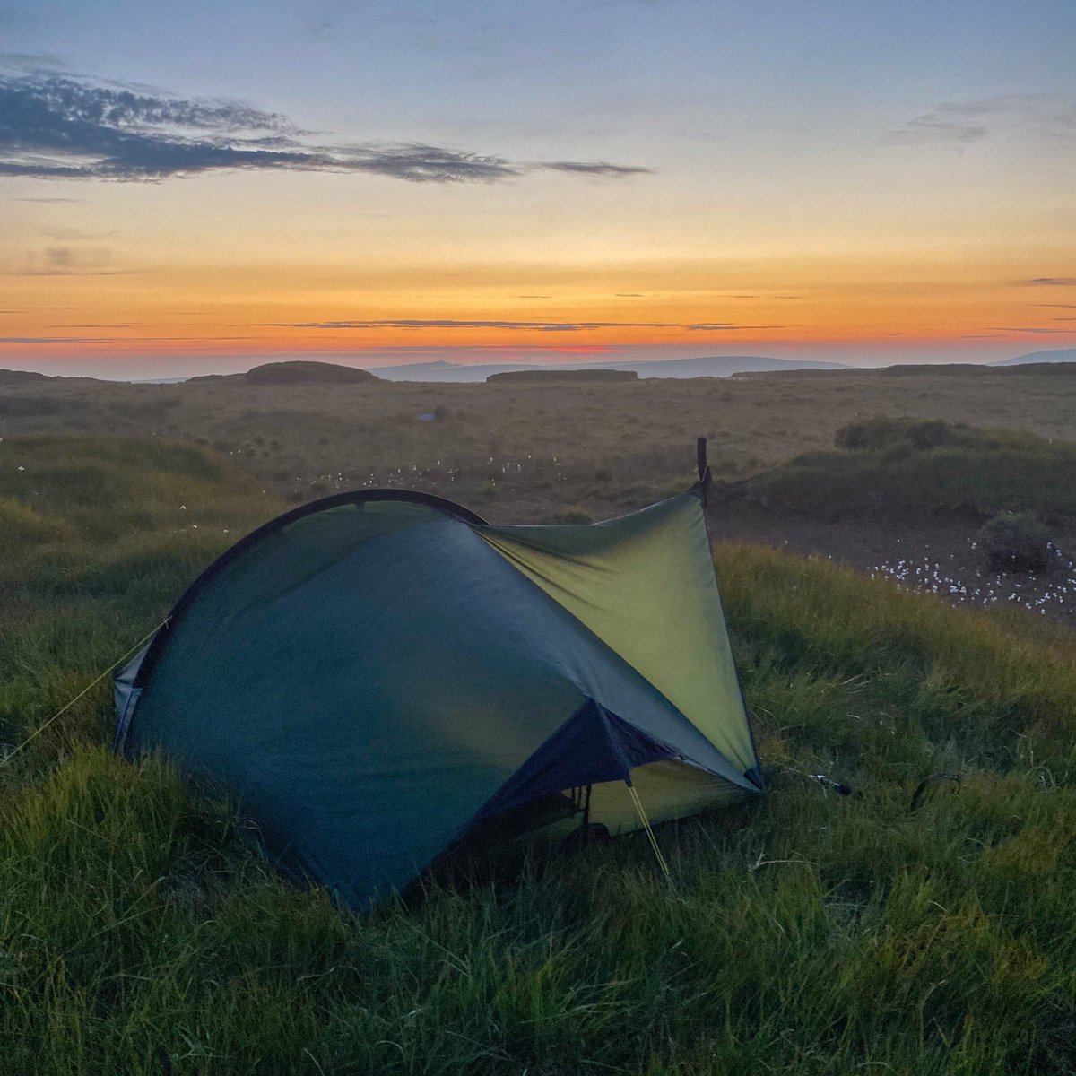 DartmoorNT's tweet photo. With that summer feeling in the air you may be thinking it's the perfect time for some #BackpackCamping @dartmoornpa ⛺️
But with great adventure comes great responsibility.
Head here https://t.co/bZHqCJQ5v2 for everything you need to know to help protect the places we all love. https://t.co/m3tpptSP8b