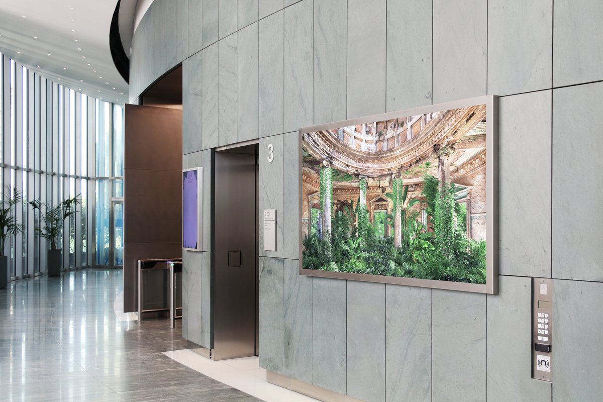 ryankoopmans's tweet image. gm!

&apos;Sanctuary&apos; on display in La Defense, Paris