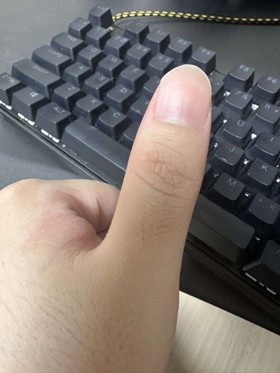 Moves_vlrt tweet media