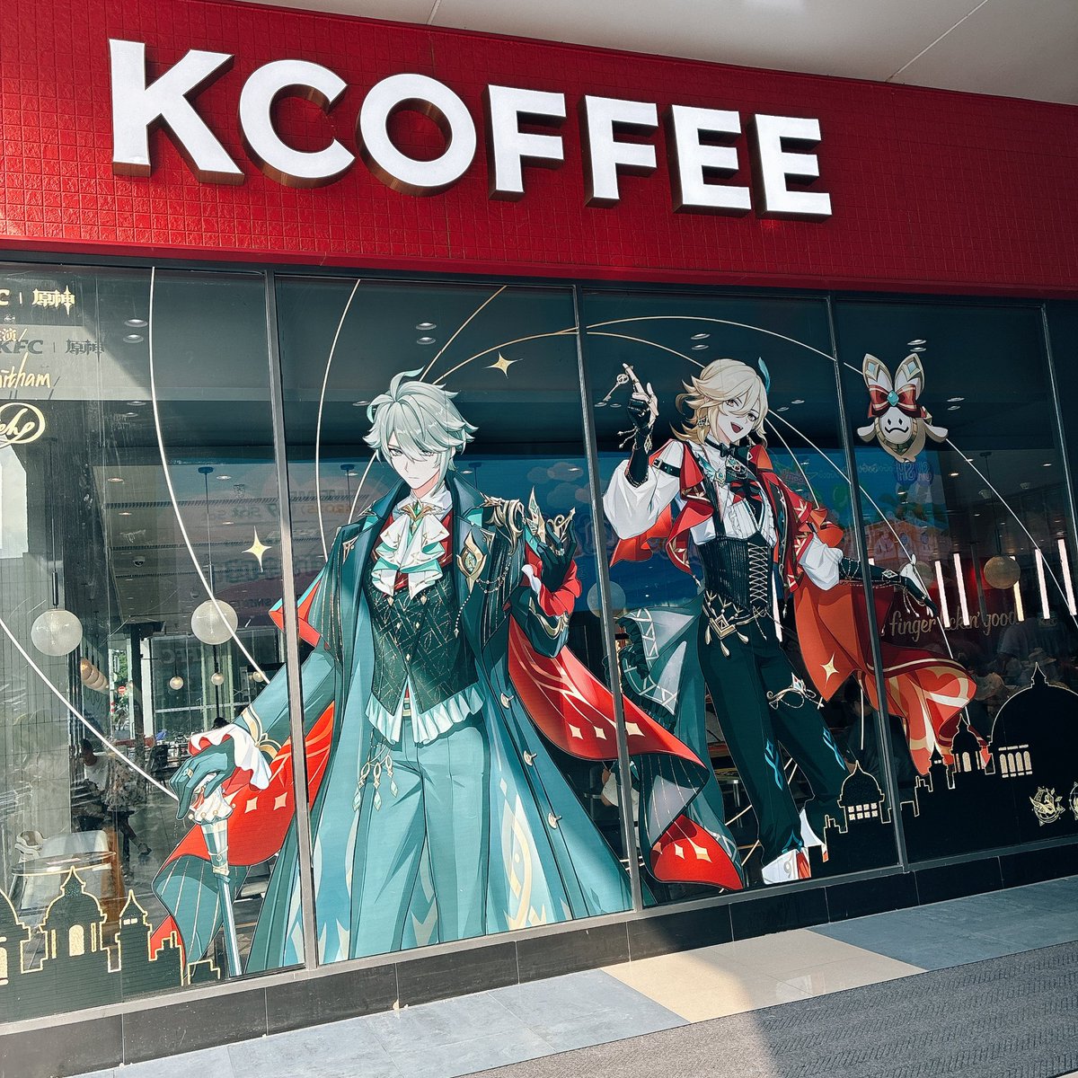 boooo_sa2's tweet image. 現地のKFCコラボを楽しんできた！ドリンクが専用の入れ物で驚いた…すごすぎる、リゾート地を楽しむ🏝️