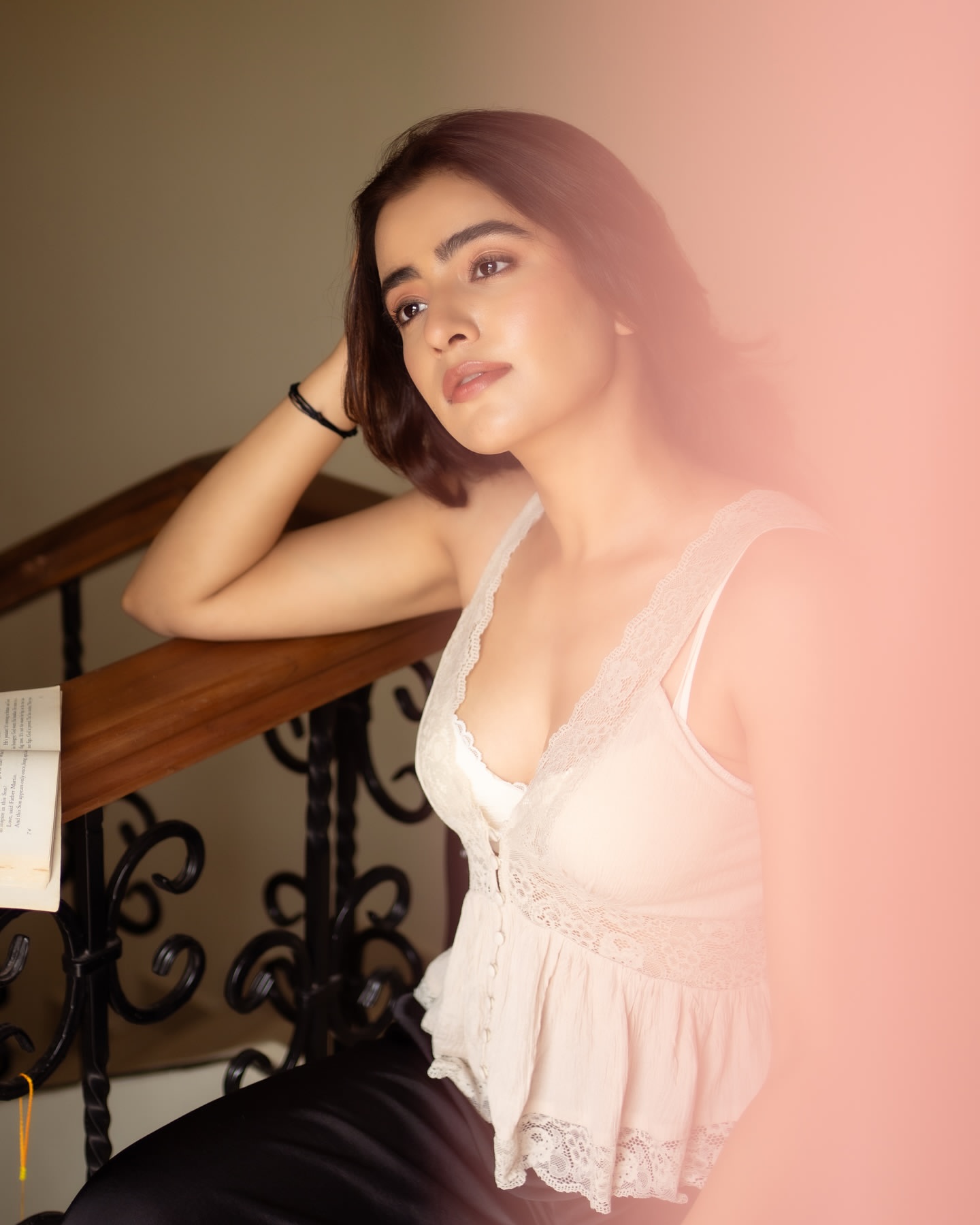 GwJO7HXXYAAHHrU?format=jpg&name=large