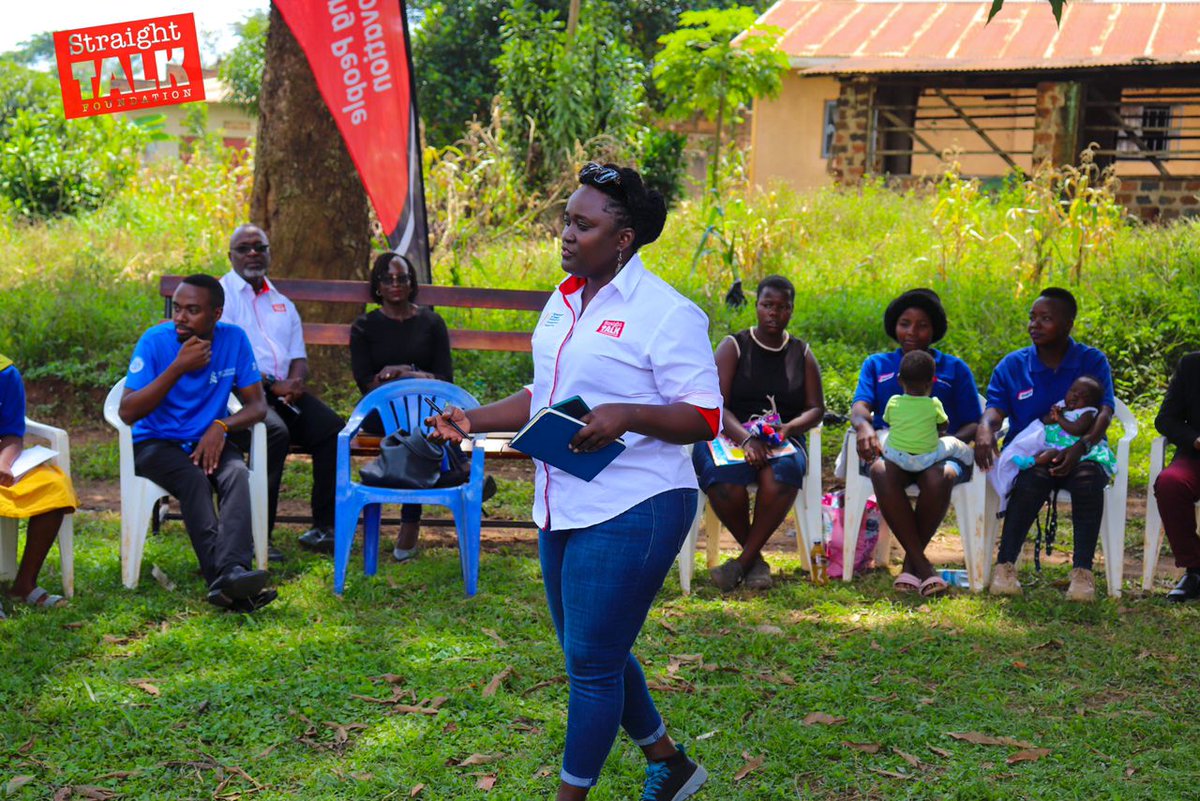 STFUganda's tweet image. Happening Now: Standard Chartered Bank, in partnership with STF, engages youth from Kitanda Youth Union at Ttikkalu Health Center III, Wakiso District, in a financial literacy session.
The training focuses on budgeting, saving, and financial planning to empower youth with…