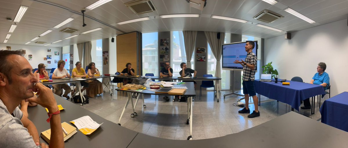 RubenMRoca's tweet image. Aquesta setmana he tingut l’oportunitat de compartir i reflexionar amb el Programa Florence sobre les particularitats de l’aprenentatge de les Matemàtiques de l’alumnat amb Discapacitat Visual.
Content de veure que caminem junts cap a una educació matemàtica inclusiva.