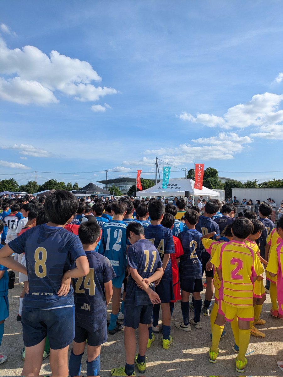 KarasutenguJrfc's tweet photo. 6月21日土曜日
烏天狗JrFCU12ニチガス杯決勝T
結果4位
まあ色々な相手に対応していた。技術、運動能力は高くないけどサッカーの全体像で上手く相手のやりたいこと消して隙をついていた✨️
見ていて楽しい大会でしたね😁
#烏天狗JrFC #さいたま市四種サッカーチーム #さいたま市ジュニアサッカー https://t.co/CBtupCqW25