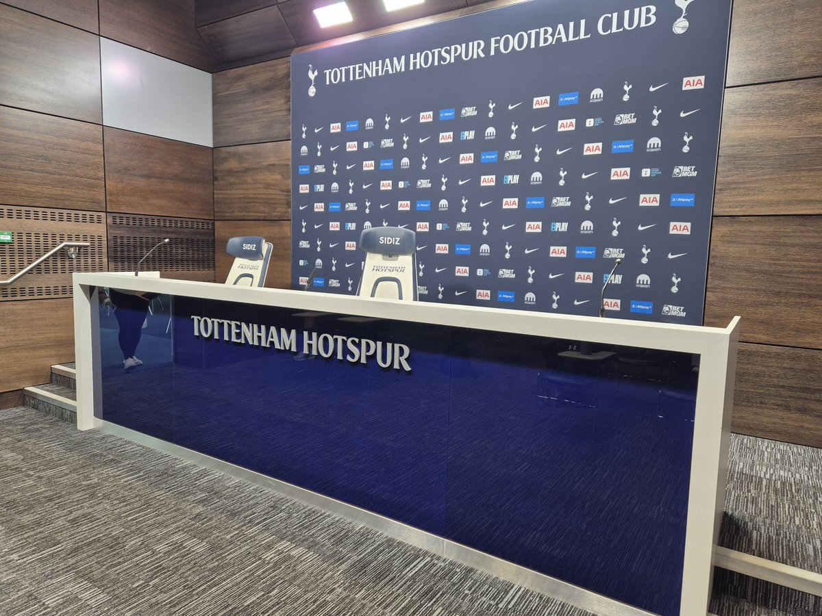 프랭크 감독 첫 훈련