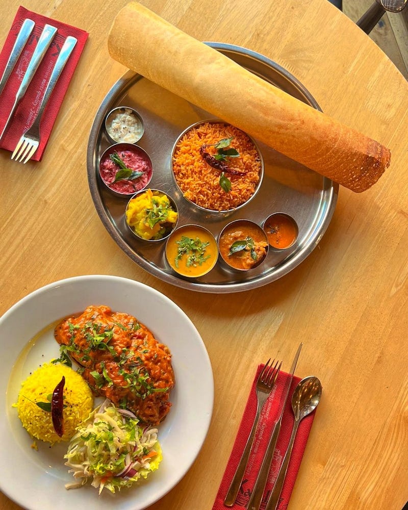 Summer holiday dinner plans: sorted ✅

Feed the family for less with 25% off food at Kayal using the My Leicester App 🌶️ dive into the distinctive flavors of Kerala right on our doorstep in the city centre! Indulge in sizzling chilly paneer, crispy masala dosa and tuna thoran 🍽️