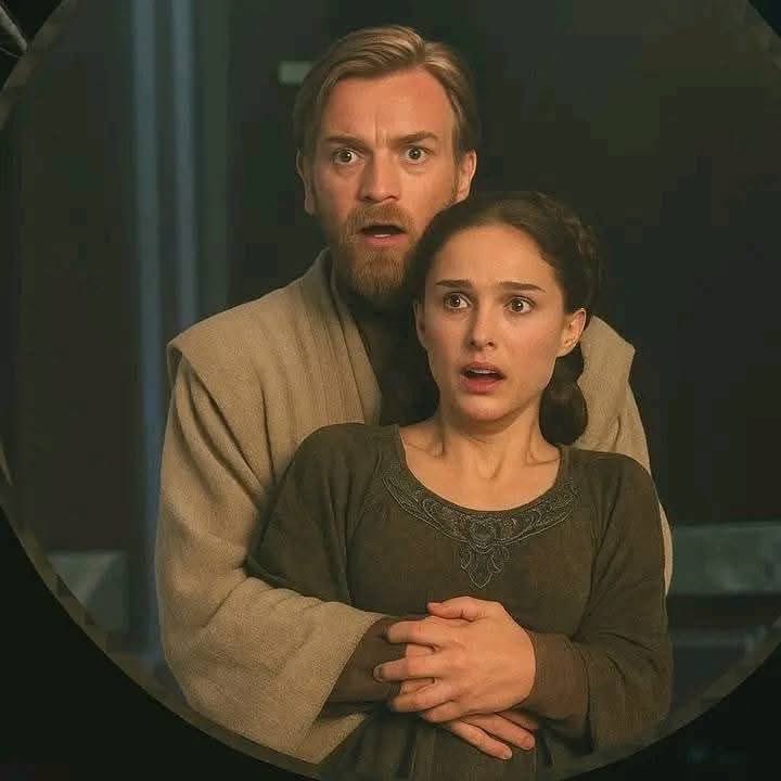 Aanxaa's tweet image. Coldplay тоглолт дээр санаандгүй дарагдсан зураг 😂