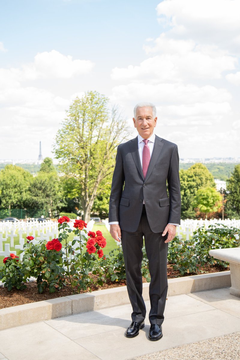 USEmbassyFrance's tweet image. Retour en images sur la première semaine et les premiers pas de notre nouvel Ambassadeur Charles Kushner @USAmbFrance.
Merci pour cet accueil chaleureux — restez connectés ! 🇺🇸🇫🇷