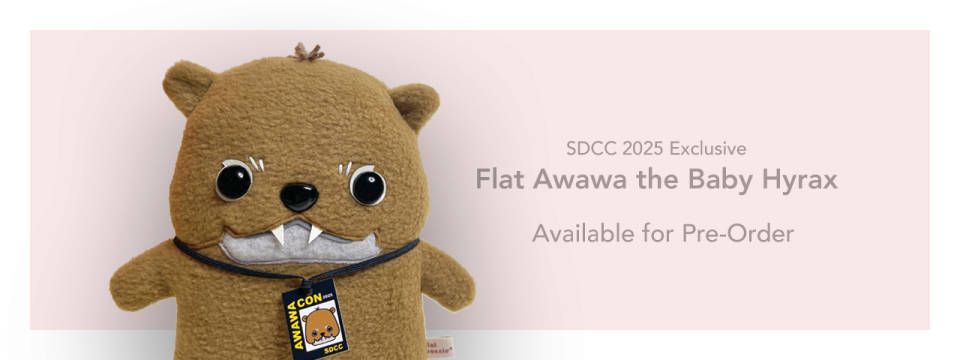 Flat Bonnie Debuts Flat Awawa the Baby Hyrax — SDCC 2025 Exclusive Plush! dlvr.it/TLzydW #Animals #Convention #Cute #FlatBonnie #GiantRobot
