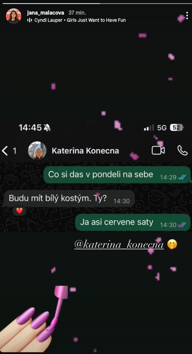 PrasmanDunka's tweet image. Nejky si ladí outfity. Zajímalo by mě, co si zatím píšou kluci Vidlák a Zaorálek.