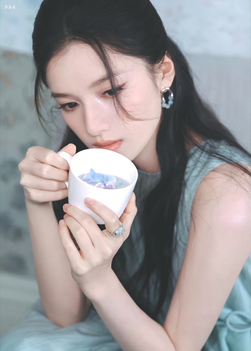 w_ndxr's tweet image. 미녀의 분위기는 좋은 느낌을 줌...