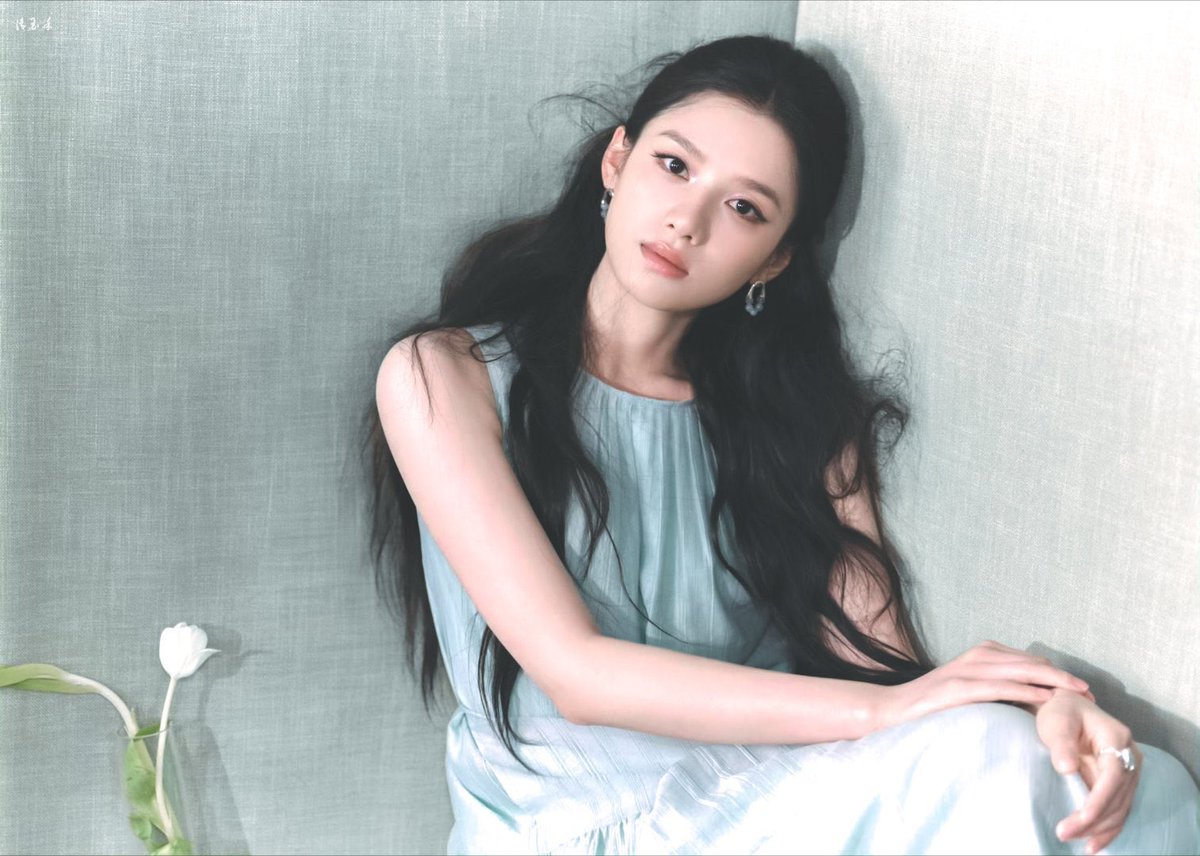 w_ndxr's tweet image. 미녀의 분위기는 좋은 느낌을 줌...
