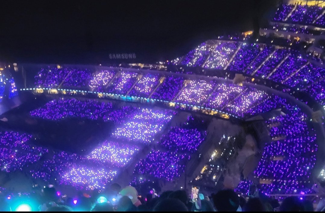 MickeyParks18's tweet photo. PTD LA D1 will always be special to me! It was my first BTS concert &amp; for the Guys since COVID!! Being debut ARMY &amp; hadn't been able to attend until then was so precious &amp; memorable. ARMY's that I met were so kind, sweet, and fun!! PTD LIVE album I'm grateful for. 🥰💜🫶
#BTS_PTD https://t.co/exTpyFG3ie