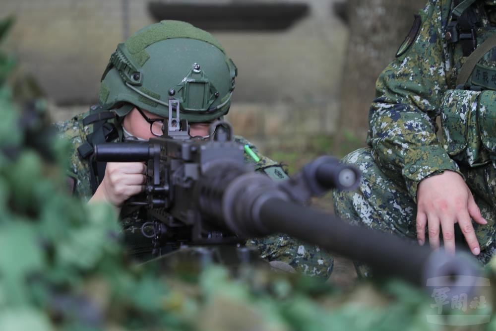 TaiwanMonitor's tweet image. Images from the ROCA's 206th Infantry Brigade show reservists in action during the final phase of Han Kuang.
Through this iteration of the Han Kuang exercises, the military implemented its first full-brigade expanded mobilization training.
📸: MNA