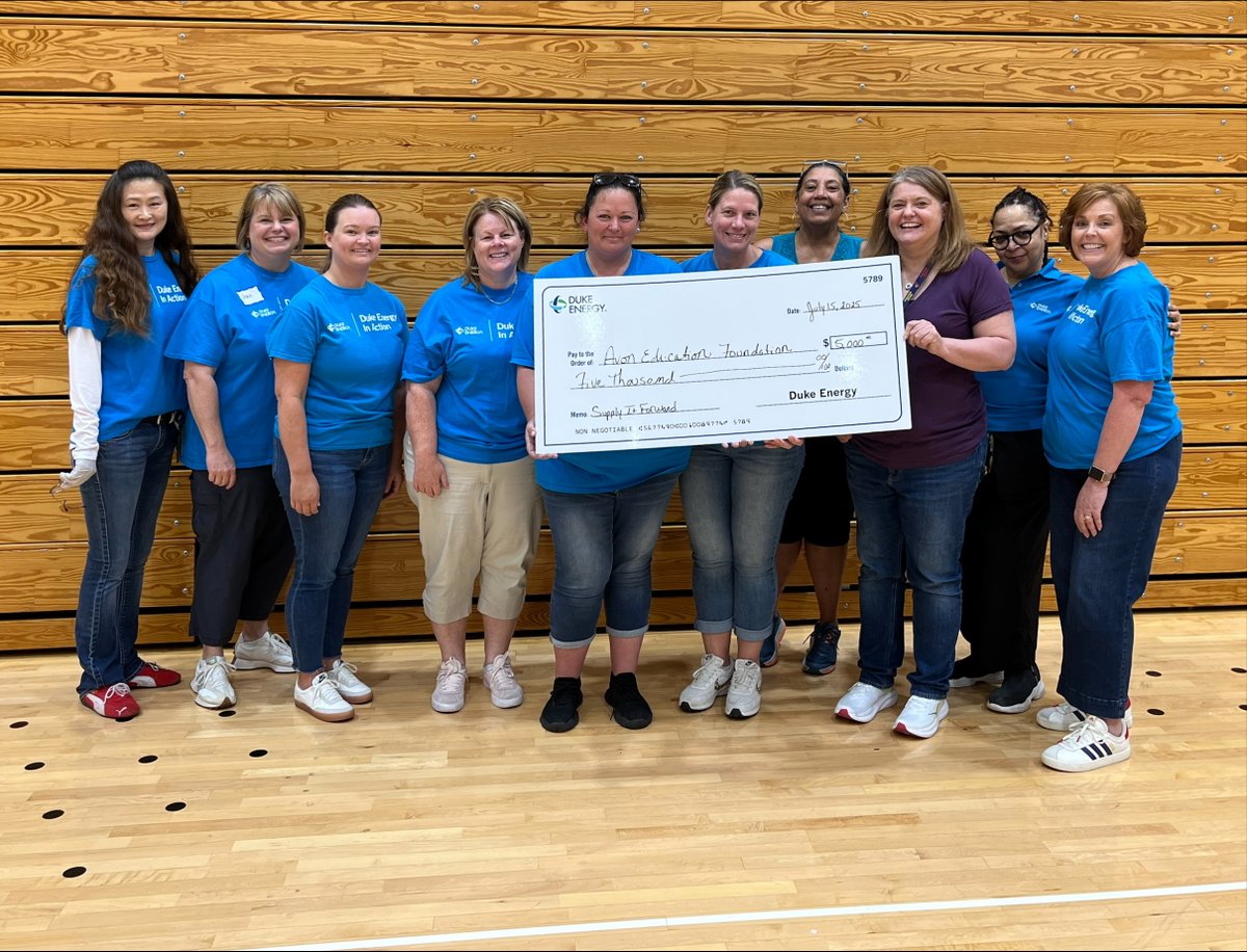 DukeEnergyIN's tweet image. This week, Duke Energy volunteers teamed up with the Avon Education Foundation to sort and organize school supplies in preparation for their annual Supply it Forward drive. Each year, the event supports 1,200 students as they prepare to head back to school.