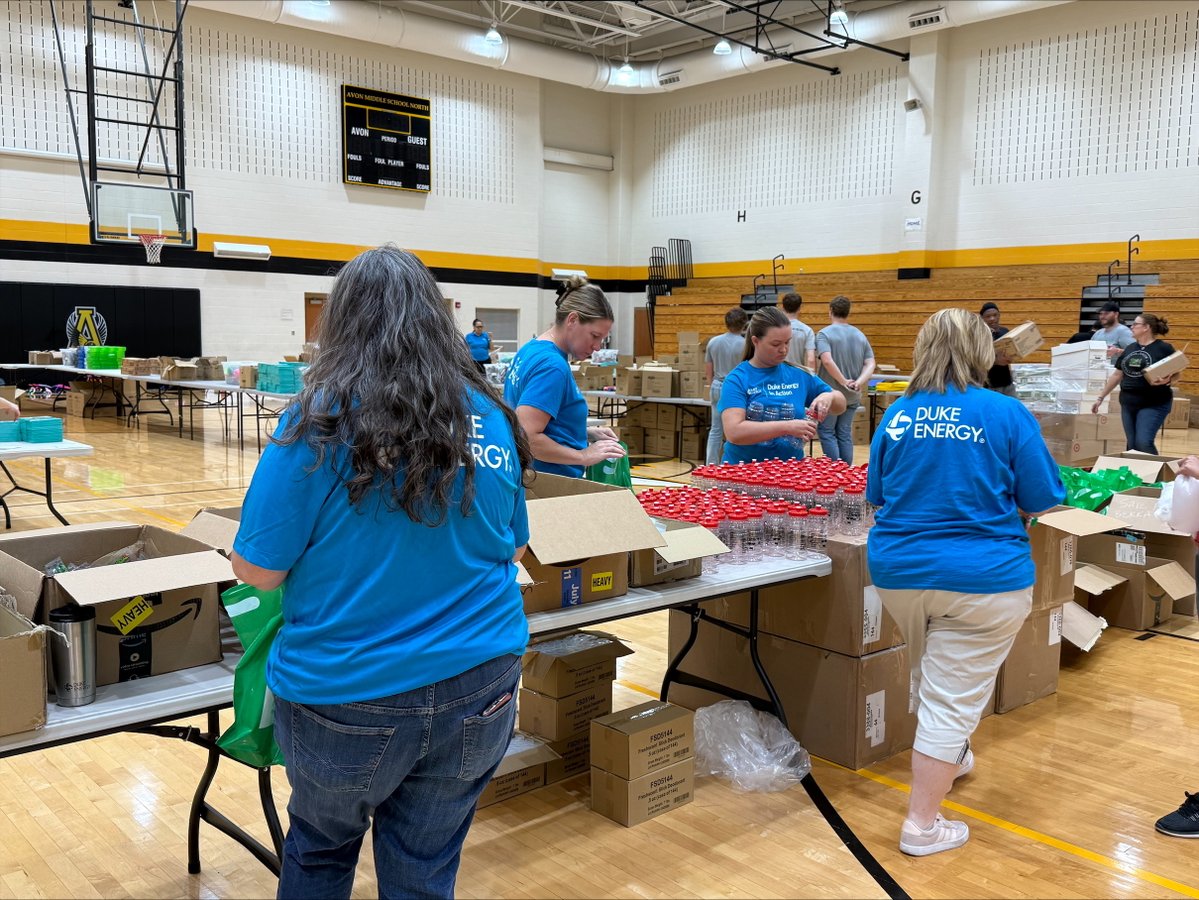 DukeEnergyIN's tweet image. This week, Duke Energy volunteers teamed up with the Avon Education Foundation to sort and organize school supplies in preparation for their annual Supply it Forward drive. Each year, the event supports 1,200 students as they prepare to head back to school.