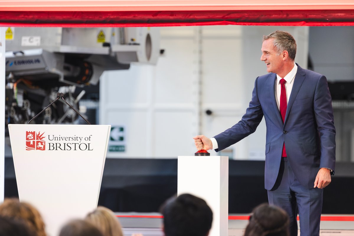 SciTechgovuk's tweet image. Science Secretary @PeterKyle visited @BristolUni to switch on Isambard-AI, the UK’s most powerful supercomputer.
The UK’s AI Research Resource is now fully functioning and will be used to advance AI models that help improve lives and deliver the Plan for Change.