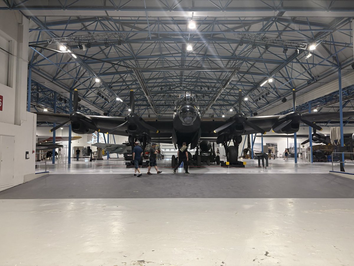 Hartzie98's tweet photo. Cheeky little solo day out to RAF Hendon https://t.co/VEcPEDJ2zL
