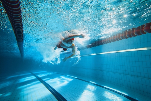 MassDPH's tweet image. Chlorine does not kill all germs in pools, splash pads, and hot tubs. That’s why it’s so important to keep others safe by staying out of the water if you are sick with diarrhea. Learn more: ow.ly/igKf50WosQ7