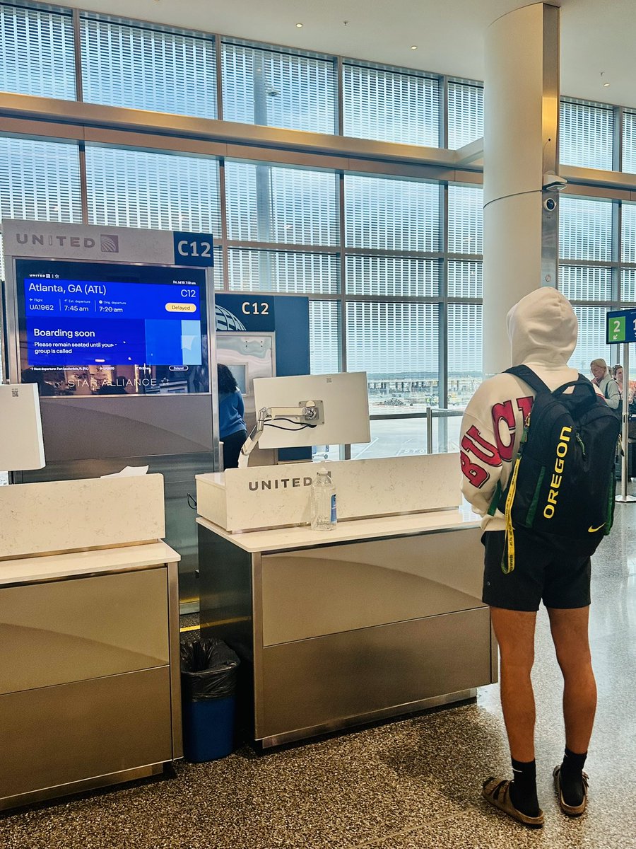 HHarleyadams13's tweet image. #TX✈️#GA
Wheels up headed to @Elite11 Academy!!
#QB1 #Quarterback #QbProspect #Growl #DualThreat #SignalCaller #NextUp #BuiltDifferent #EliteQB
@TheQBTech @footwork_king1 @jarrettbailey12 @GOaksFootball
@Coach_McDowell @MickensJay @TheProtectUCrew @bjschoggin @Madisonlamb99…