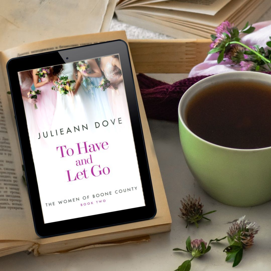 "This book is a jumble of secrets, falsehoods, angst, growing up, dna family and found family and all the feels that go along with that." 5 STARS TURTLE MOM1 
amazon.com/Have-Let-Go-Sm… 

WomenofBooneCounty #smalltownromance #womensfictionromance