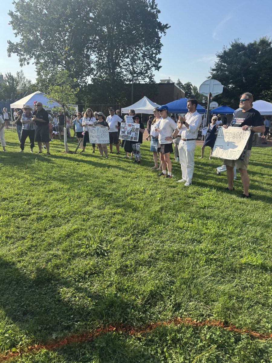 michaelrothnj's tweet image. Thank you to the Lambertville-New Hope Indivisible group for hosting a great event celebrating the legacy of Congressman John Lewis. Shoutout to Will McConnell for his reminder of what’s at stake and to organizer Cindi Sternfeld for her call to action:
“Hope will only take us so…