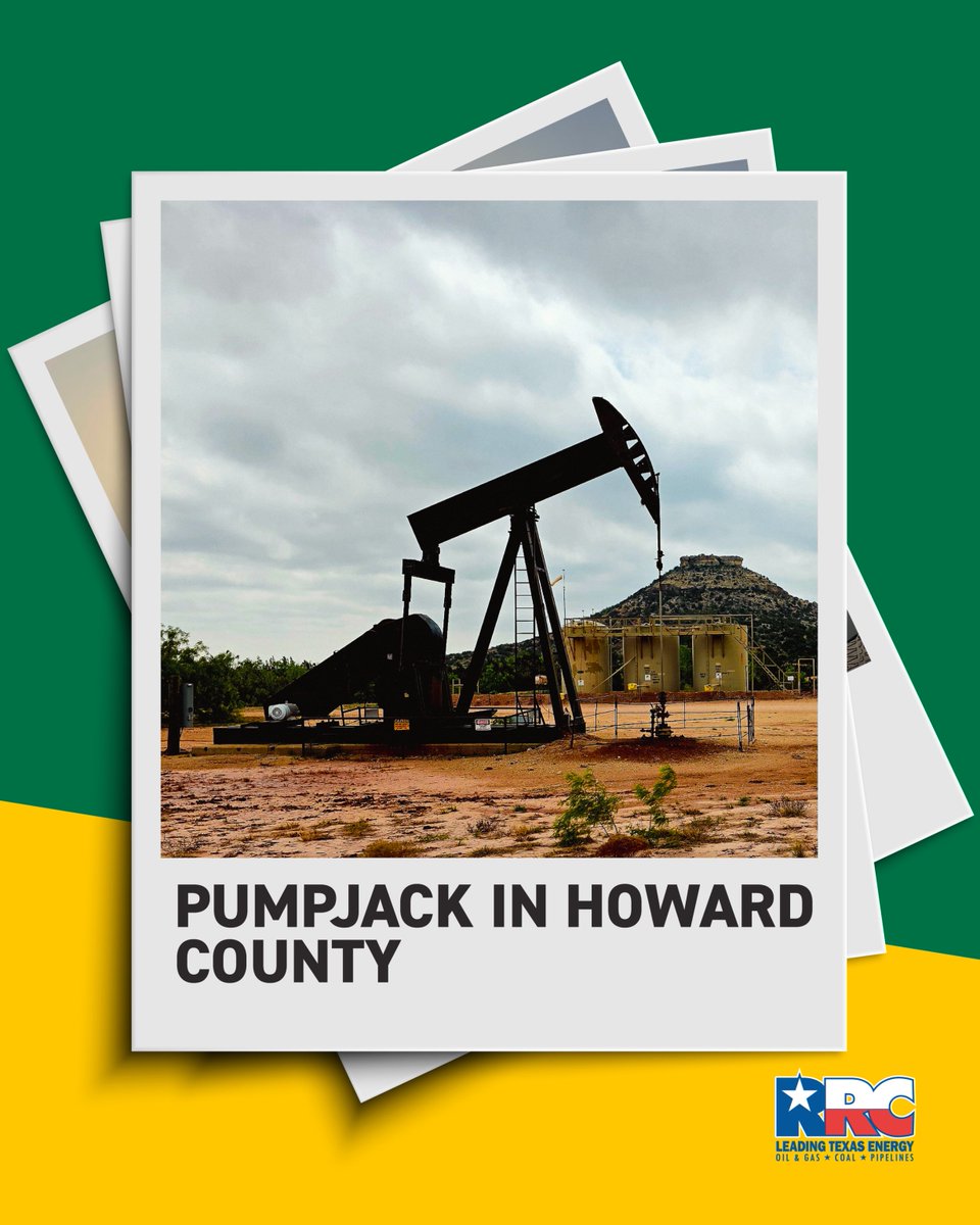 txrrc's tweet image. Check out this view! Midland District O&G inspector Katie Wilson snapped this photo of a pumpjack in Howard County.