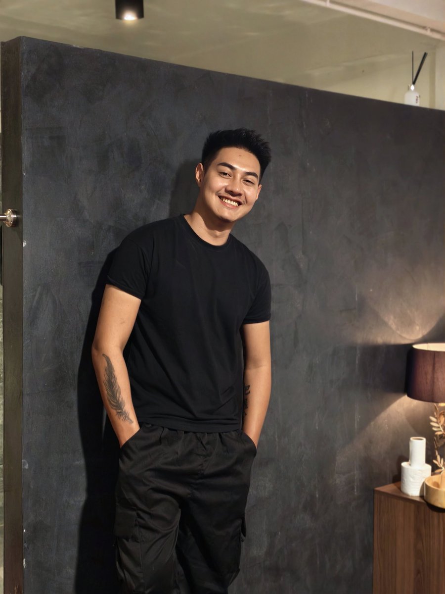 ShunJou's tweet photo. นวดวันนี้ไปมา 2 ร้าน ร้านแรกคือร้านในตำนาน Aqua CNX งานแซ่บ งานตอก ฝ้ายังสะเทือนเหมือนเดิม กับร้านใหม่ล่าสุดของเชียงใหม่เพิ่งเปิดไม่ถึงเดือน The Glam Massage นิมมานซอย 17 https://t.co/acHEN4vh9T