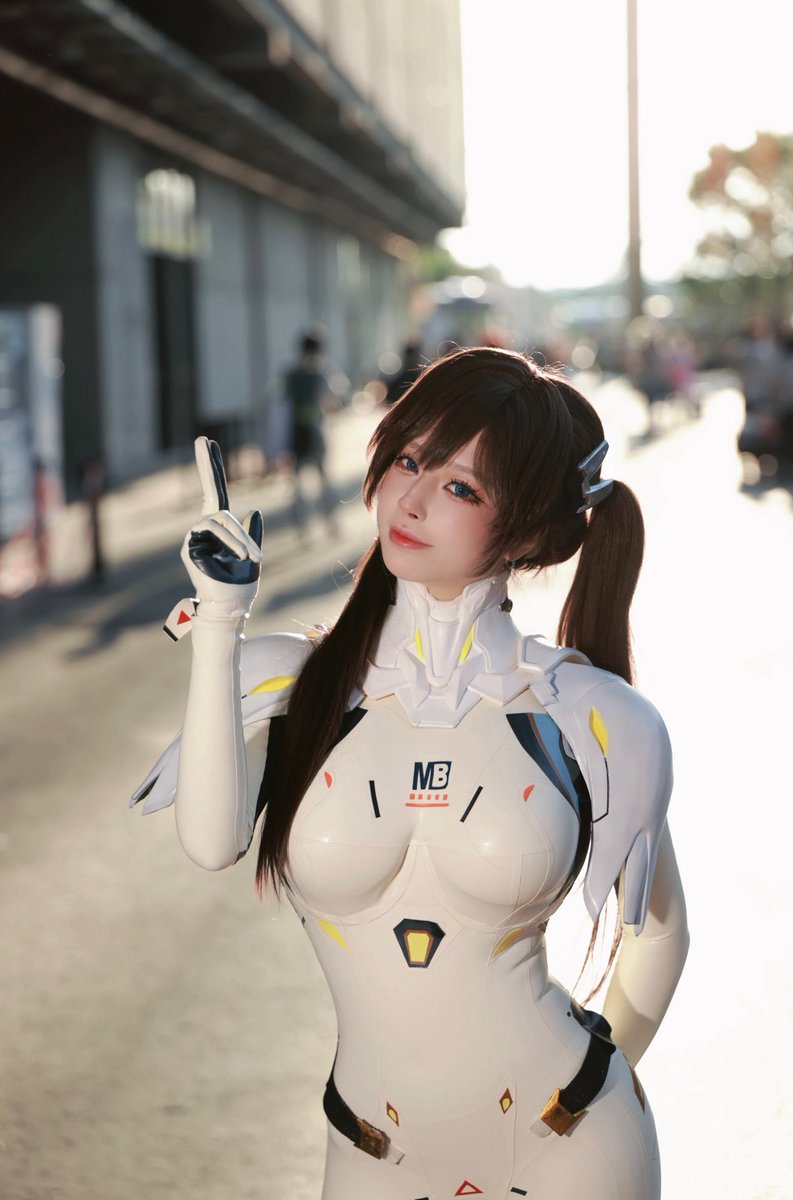 ErokoChiba's tweet image. 白もいい！
#MechaBREAK