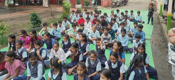 <a href="/nimhrsehore/">NIMHR Sehore</a> held a cleanliness &amp; mental health awareness drive at Jahagirpura on 18 July as part of #SwachhtaPakhwada2025. Activities included school cleaning, drawing competition &amp; hygiene pledge, linking cleanliness with emotional well-being.
<a href="/socialpwds/">Divyang Empowerment</a> <a href="/MSJEGOI/">Ministry of Social Justice & Empowerment, GOI</a> 
#NIMHR