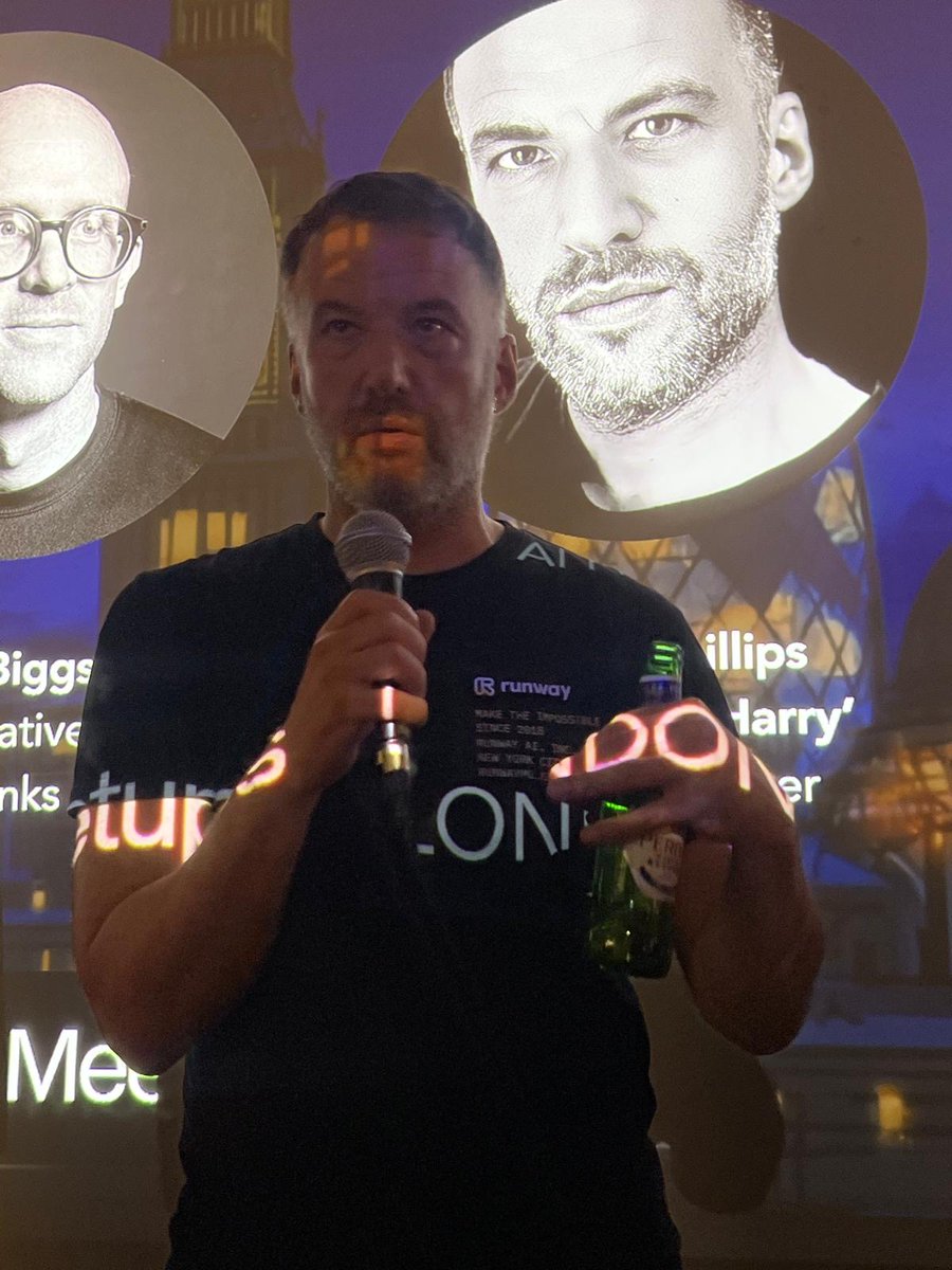 Uncanny_Harry's tweet image. Was a speaker at the sold out London Runway meetup last night at Cinesite.
@andymac3d who was hosting, finally gave London the Runway meet up it deserves. Jon Biggs from Monks kicked off the presentations. We then got to watch some great films from Roxanne Ducharm and…