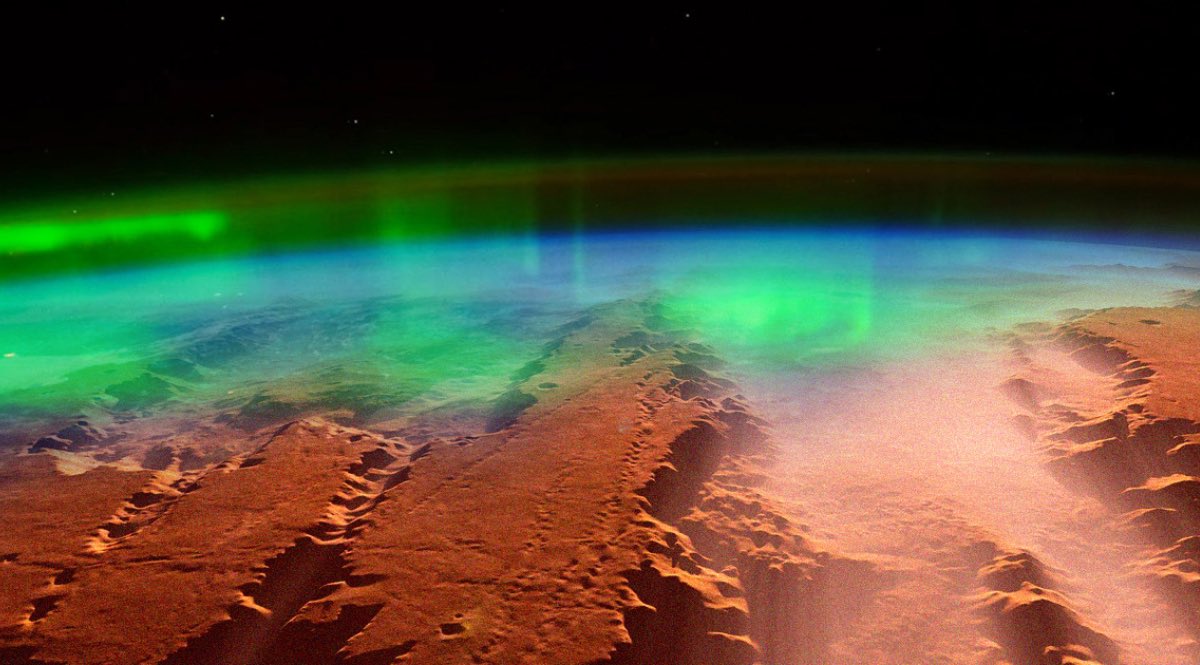 BSCRedrojo's tweet photo. ✨✨I’m hiring!!✨✨

If you are or know of a PostDoc willing to work with me and the planetary group at @uniofleicester on how Mars’ magnetotail connects with its ionosphere and auroral activity, have a look below at the comments!

Deadline 17 Aug 2025 https://t.co/5CO4zScVao