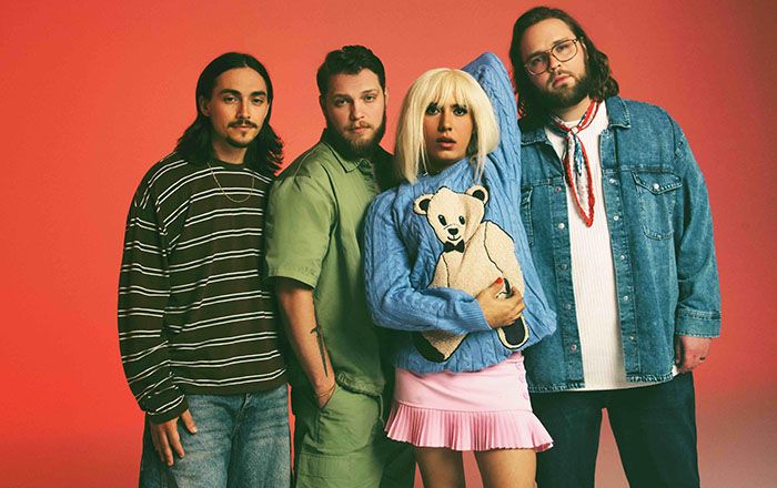 TotalNtertainment (@totalntertainmt) on Twitter photo Rainbow Kitten Surprise return with a new track titled “DANG.” You can listen to it now via TotalNtertainment.
totalntertainment.com/music/rainbow-…
<a href="/RKSBandOfficial/">Rainbow Kitten Surprise</a>
#RainbowKittenSurprise
#DANG
#AltRock
#NewTrack
#MusicUpdate
#totalntertainment Rainbow Kitten Surprise return with a new track titled “DANG.” You can listen to it now via TotalNtertainment.
totalntertainment.com/music/rainbow-…
<a href="/RKSBandOfficial/">Rainbow Kitten Surprise</a>
#RainbowKittenSurprise
#DANG
#AltRock
#NewTrack
#MusicUpdate
#totalntertainment