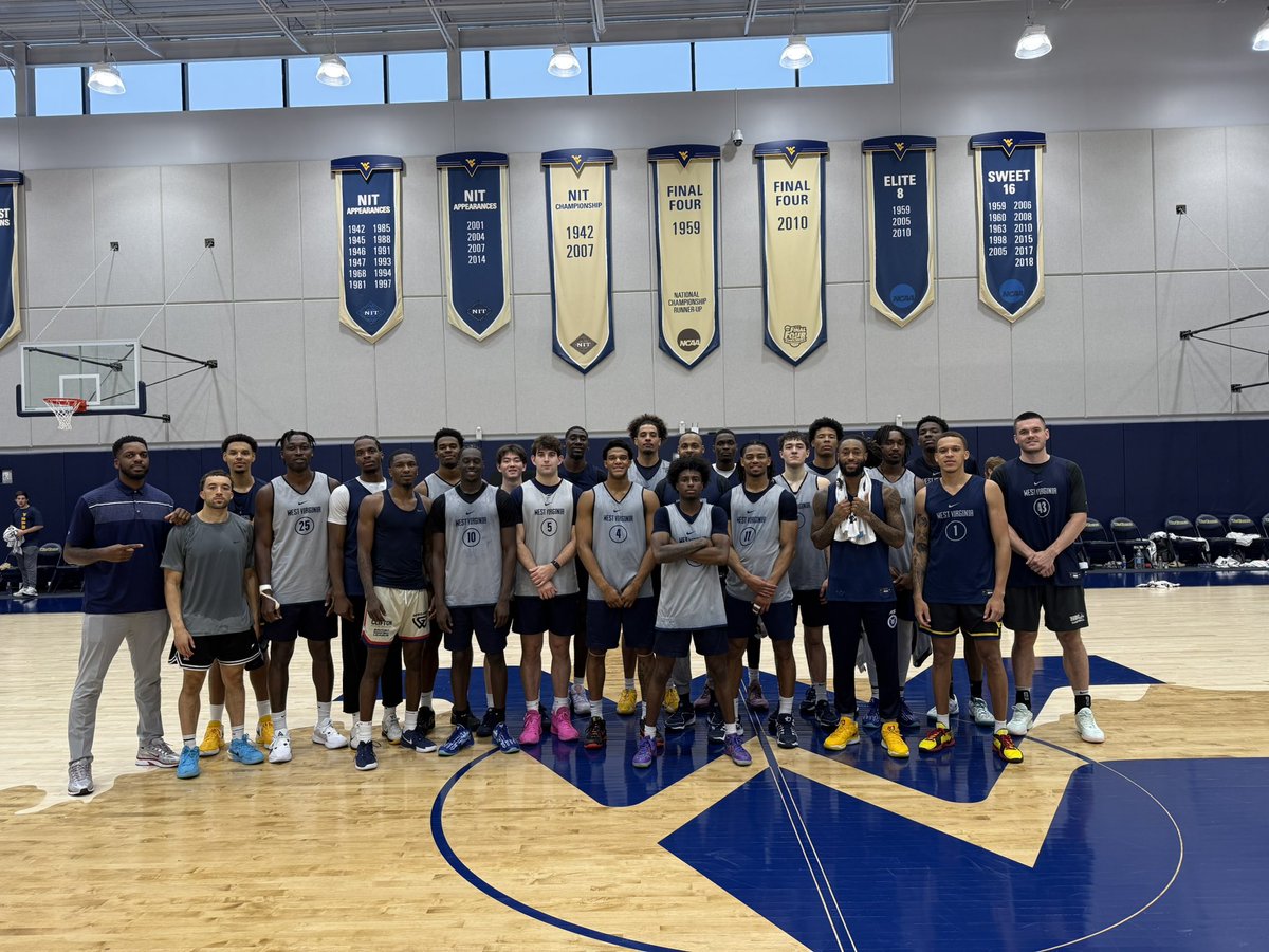 coachrosshodge's tweet image. Was great having Best Virginia @thetournament in town this week! Excited to watch them tonight! Nothing better than having former players back on campus!