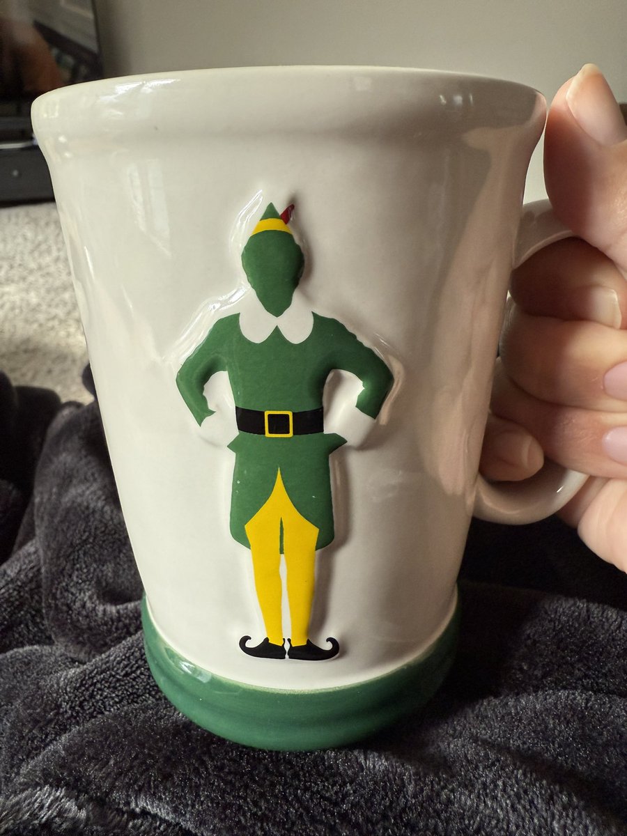 mrs_wollin's tweet image. Good morning, all!
Today’s coffee is brought to you by my favorite Christmas movie, Elf! 🎄
If you wanna bring some Christmas joy to my students and I, please spread the news of our classroom wishlist! ✨
amazon.com/hz/wishlist/ls…
#ClearTheLists2025 #clearthelist