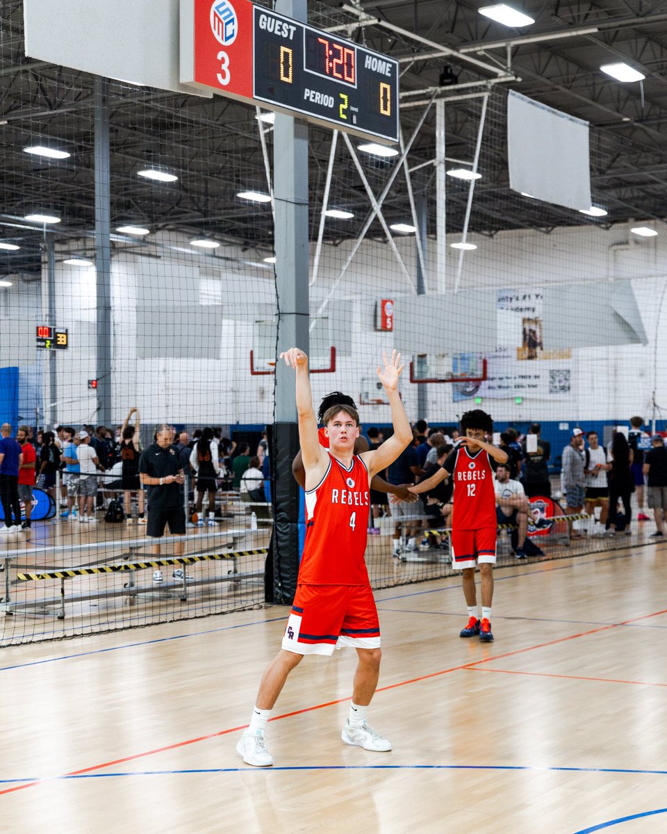 11 points, 3 assists, 2 rebounds yesterday for 2026 Jake Schutt in a win over BTI #TrustTheProcess