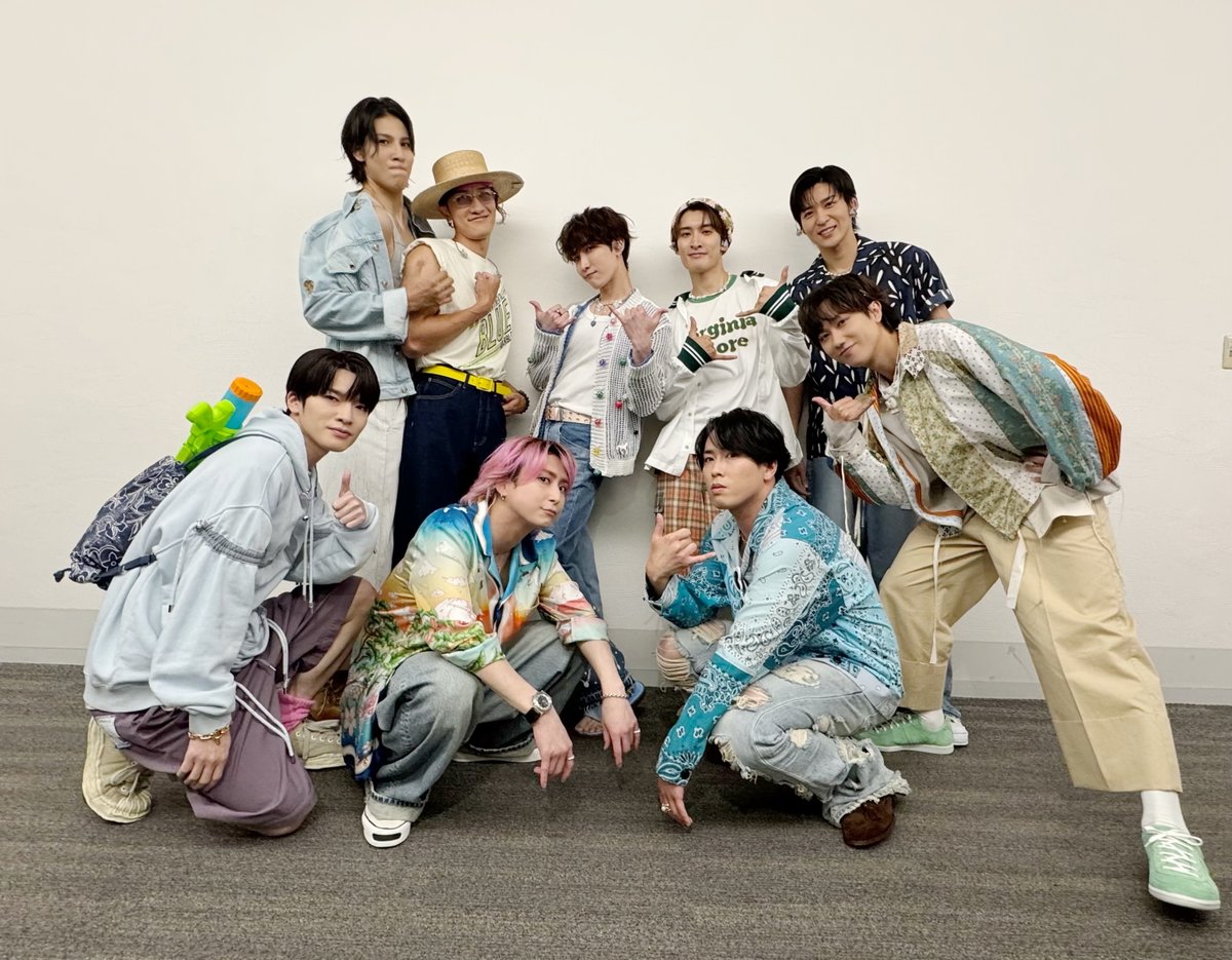 #Mステ 
夏らしさ満載の4時間✨

「SERIOUS」👻「君は僕のもの」
2曲のパフォーマンス、ご視聴ありがとうございました🕺

これからの #SnowMan もお楽しみに。

#SnowMan_SERIOUS
#君は僕のもの