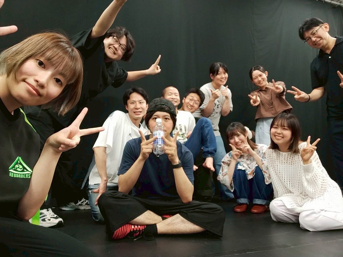 #yhs95 稽古でよ！

何話してるでしょゲームして、場面の稽古をして、文字数縛りインプロをしました！

今日のキーワード：ササキラム