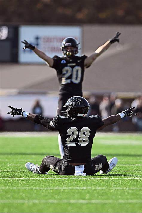 brocktonroberts's tweet image. Looking forward to being back in Searcy tomorrow @Harding_FB . @Coach_Blank @CoachFrancis_HU @PaulSimmonsHU @hucoachmote @MattUnderwoodHU