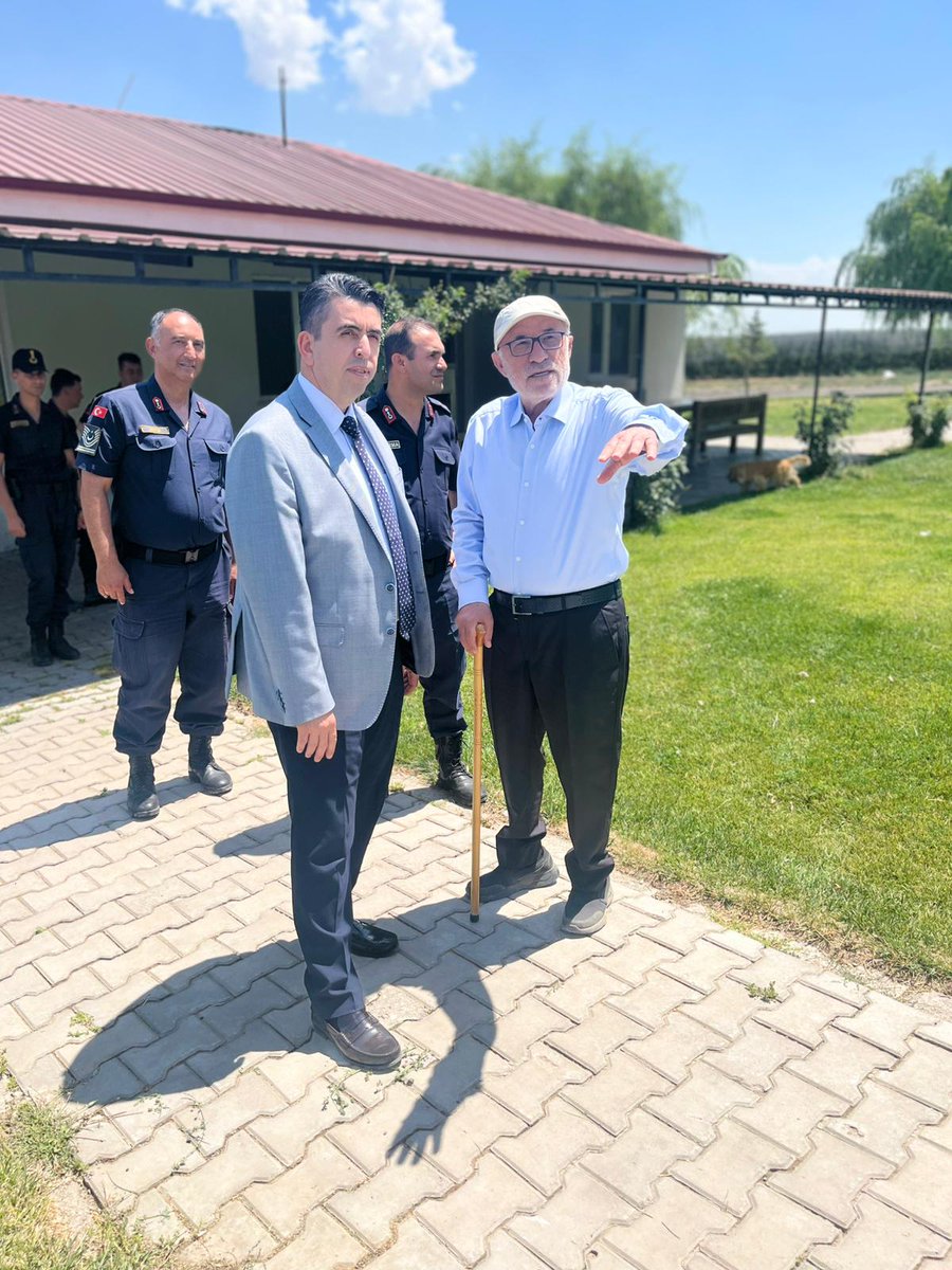 Kaymakamımız sayın Murat EREN, İlçemizde faaliyet gösteren, Türkiye’nin önde gelen elma ve nektarin üreticilerinden biri olan Agroasya Tarım Ürünleri Anonim Şirketi'ni ziyaret etti. <a href="/Murat_Eren/">Murat EREN</a>