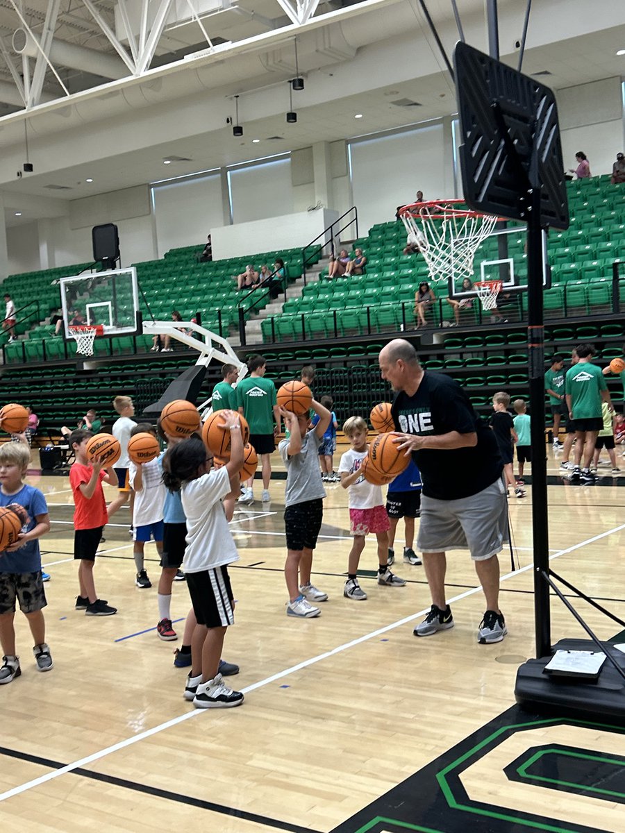Pointer Basketball (@pointerbball) on Twitter photo 2025 POINTER PUP CAMP
CHAMPIONSHIP THURSDAY!!
Tremendous turnout. Continuing to grow.
Thankful for the hard work put in by staff and players.
Special thank you to <a href="/Collinogilvie/">Collin Ogilvie</a> and <a href="/fosterroofing/">Foster Roofing</a> for sponsoring our camp shirts!
Thank you to all for the support!
#Pointers. 2025 POINTER PUP CAMP
CHAMPIONSHIP THURSDAY!!
Tremendous turnout. Continuing to grow.
Thankful for the hard work put in by staff and players.
Special thank you to <a href="/Collinogilvie/">Collin Ogilvie</a> and <a href="/fosterroofing/">Foster Roofing</a> for sponsoring our camp shirts!
Thank you to all for the support!
#Pointers.