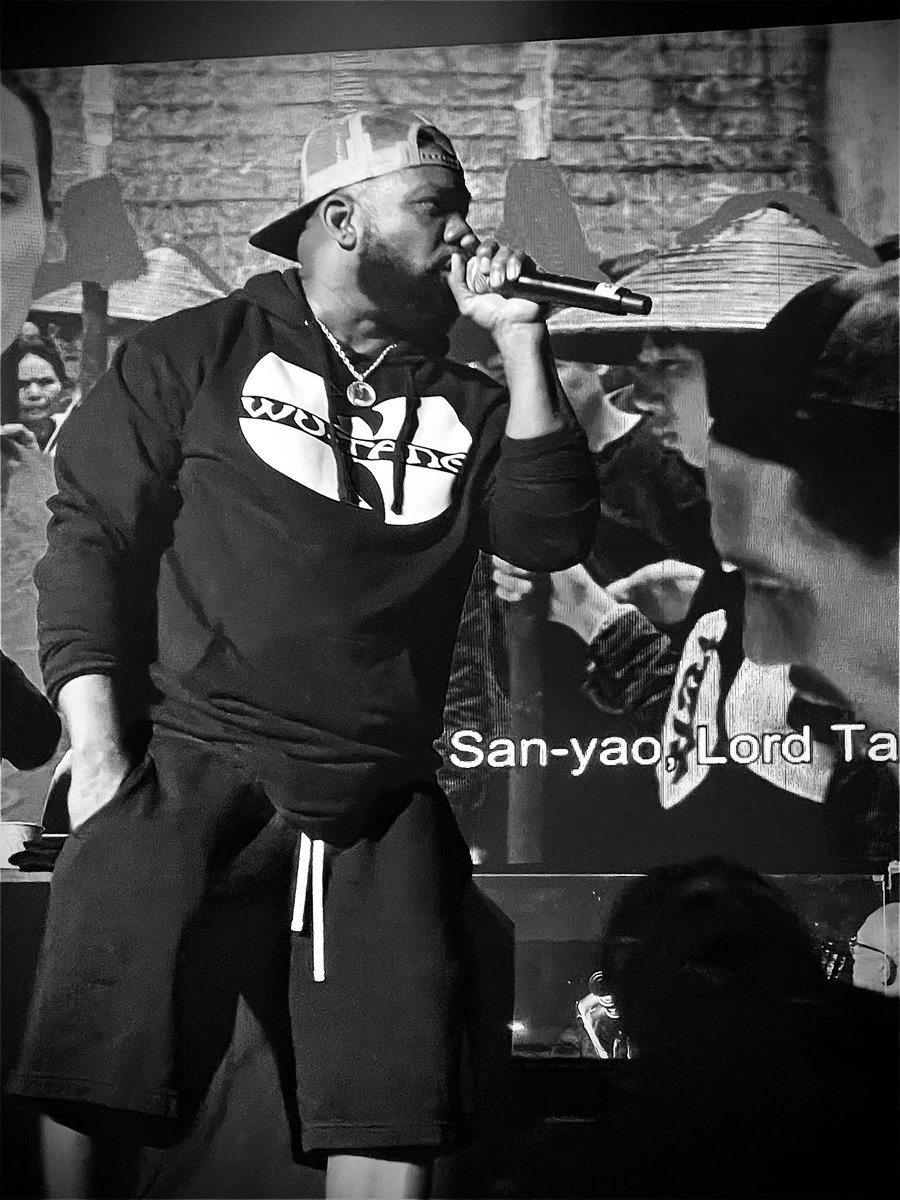 celeste_trusty's tweet image. it&apos;s wu day 👐🏽

📸 from my birthday trip to denver, co in 2021