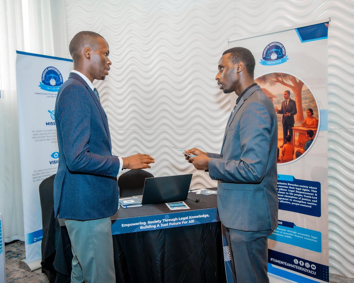 Today, we were honoured by the visit of <a href="/ButeraMgasa/">Butera Michael Mgasa</a>, Chief Technical Advisor at the <a href="/Rwanda_Justice/">Ministry of Justice</a>, to the #TumenyeAmategekoYacu exhibition stand at #JustLead2025.
He expressed deep appreciation for our commitment to bridging the gap between the law and the people!

#RWOX
