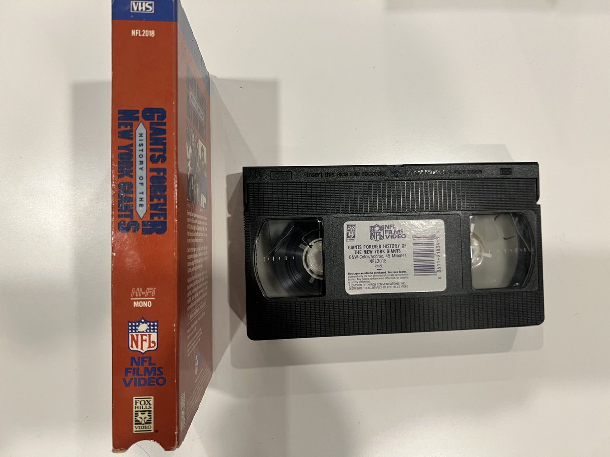 BigBlueVCR's tweet image. Random #NYGiants thing of the day: One of the many iterations of Giants history tapes that I have. This one was from 1988, so it only really went up to Super Bowl XXI. There have been other versions that have been updated over the years, though the first half content is the same