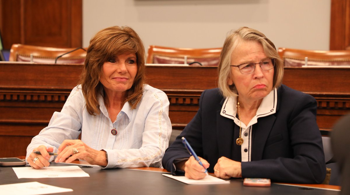 GOPDoctors's tweet image. Yesterday, the GOP Doctors' Caucus hosted @NIHDirector_Jay to discuss the agency’s priorities to improve the integrity of medical research and improve the health of America.
Science has stagnated, life expectancy in the United States is lagging, and American leadership in health…