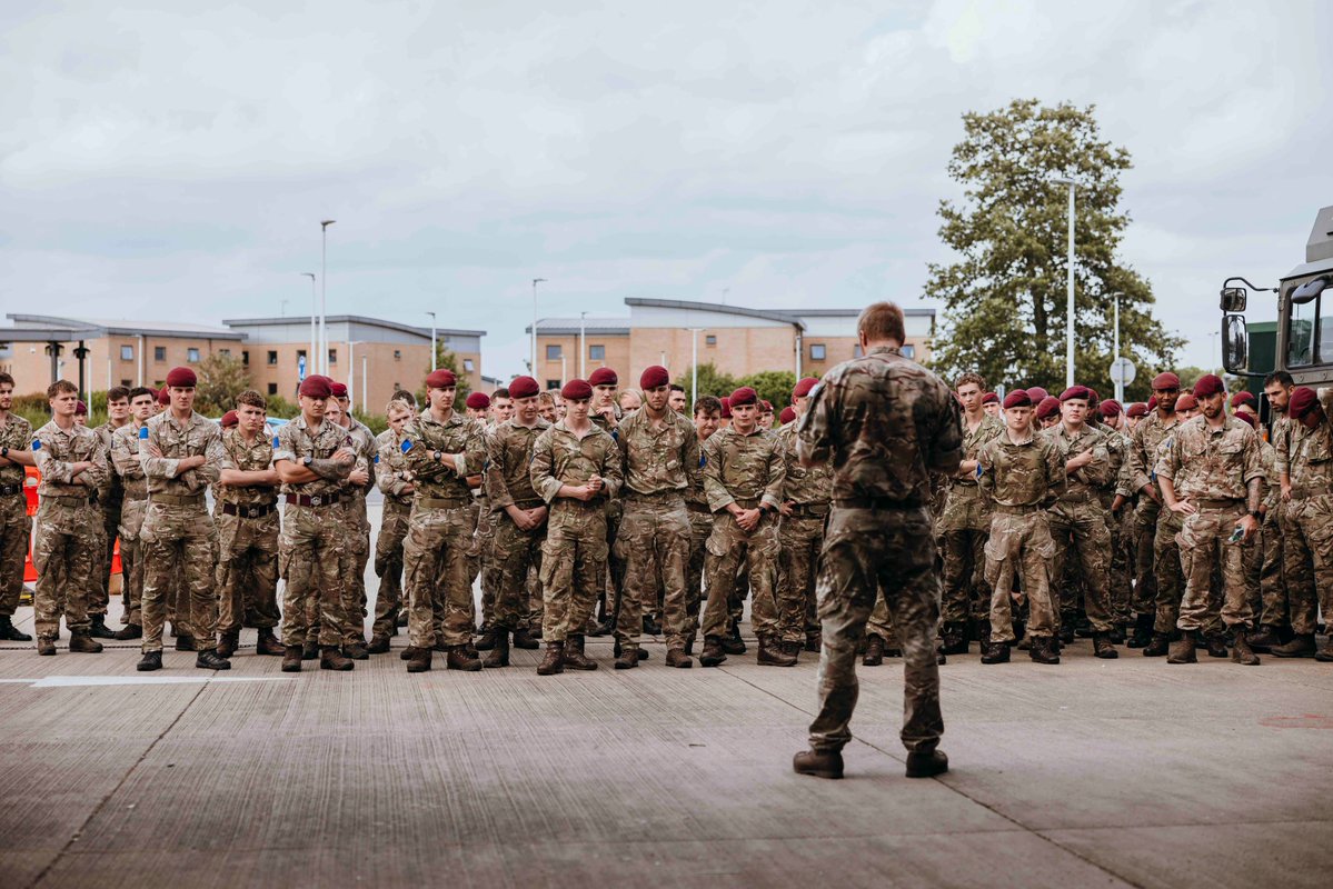 16AirAssltBCT's tweet image. Documents✅
Weapons, ammunition, supplies✅
Vehicles✅
Ready for anything!
Exercise Totemic, a no-notice practice mobilisation of the Air Manoeuvre Battle Group, has tested our #readiness to respond to global crises at short notice.