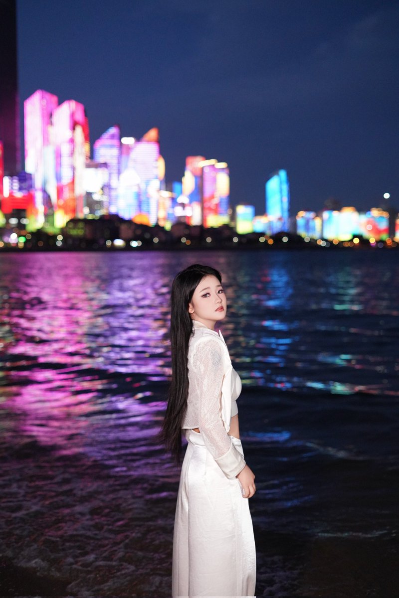 今天的夕阳很好看 可惜你不在我身边