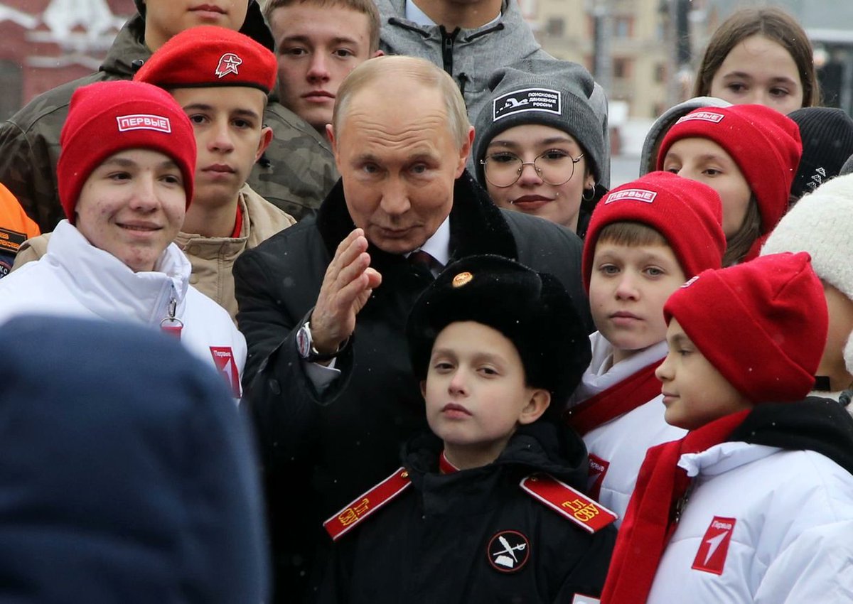 Putin abducted 19,546 Ukrainian children and returned just 1,200. Ukraine handed him a list of 339 names on June 4. Putin stayed silent, The Times.

1/