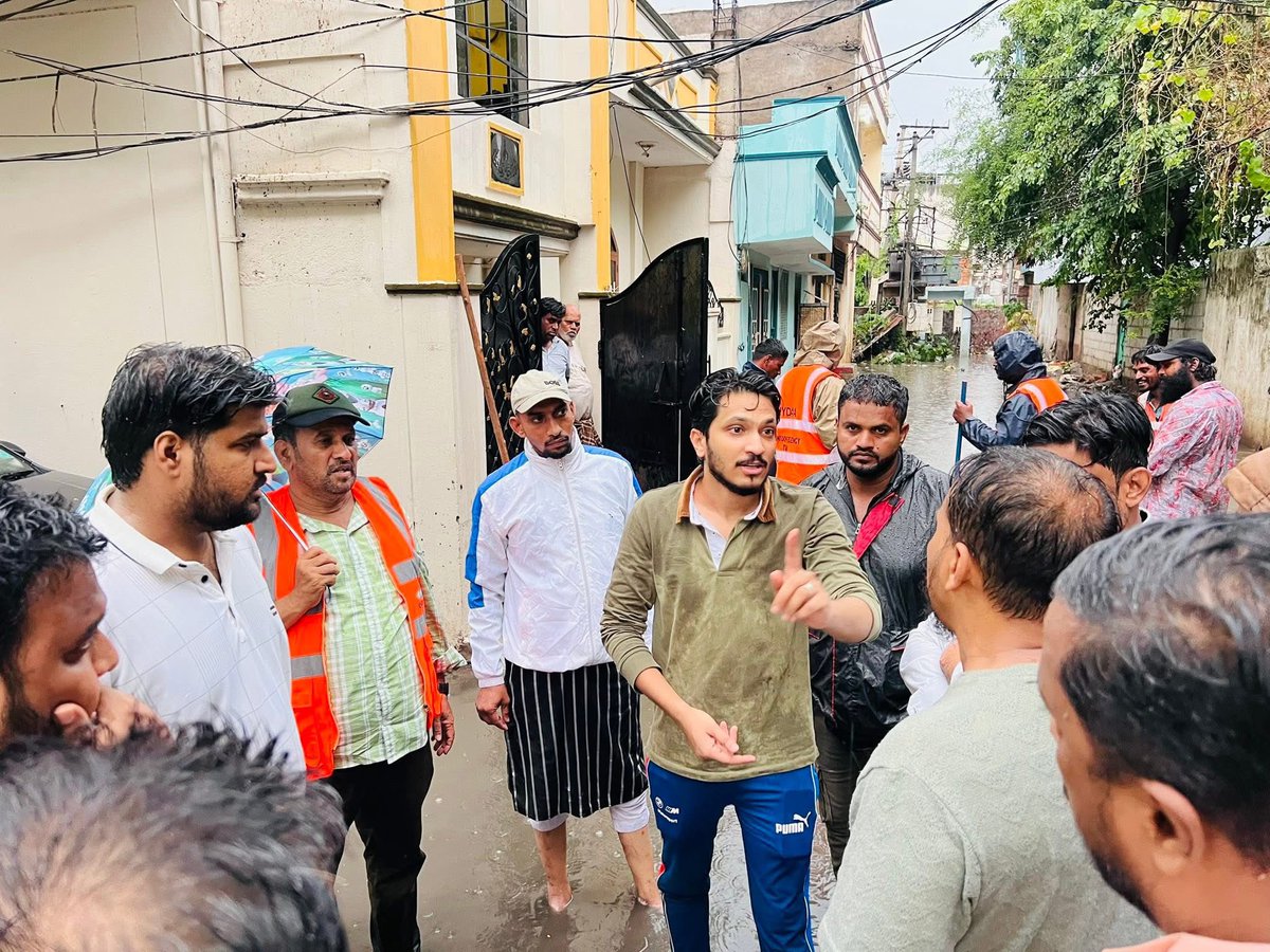 FahadAbdat's tweet photo. On the instructions of @aimim_national President Barrister @asadowaisi sb &amp; Floor Leader @akbarowaisii Sb, Shoba-e-Tanzeem Incharge @SamadAbdat Sb, myself visited Gulshan Iqbal (Murki Nala) to inspect Rain-hit areas &amp; relief efforts Visited with GHMC,Monsoon Emergency Team 1/2 https://t.co/s20E3YHoAq